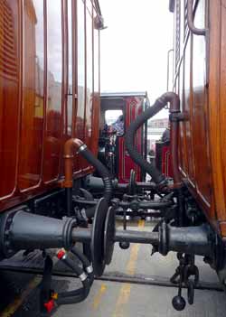 train couplings sprung buffers.