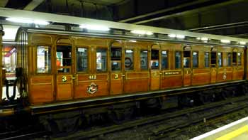 Cravens 1st / 3rd composite carriage 412.