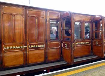 Ashbury brake third carriage 387 luggage compartment doors
