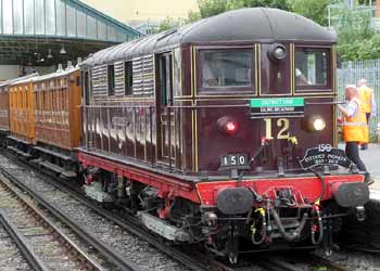 Steam On The District at Ealing Broadway