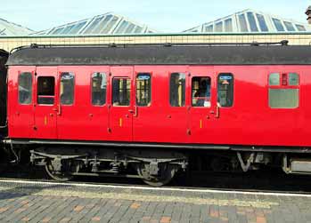 outside view door first class composite Mk1 carriage E43041.
