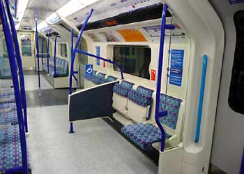 Victoria Line 2009 stock accessibility.