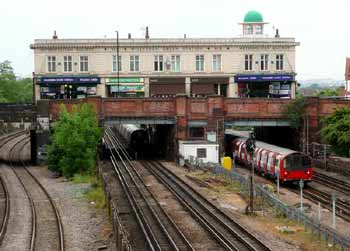 Willesden Green station.