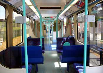 B07 DLR train