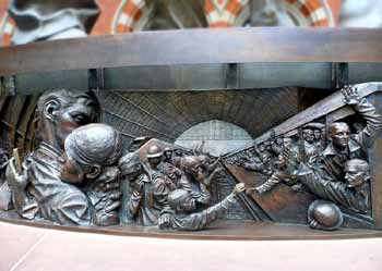 Meeting Place bronze sculpture St Pancras station.