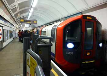 Victoria line 2009 tube stock train at Oxford Circus station.