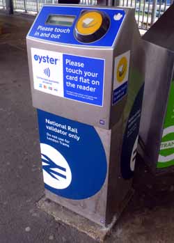 railway Oyster card reader Wimbledon .