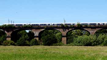 Class 345 train Warncliffe Viaduct.