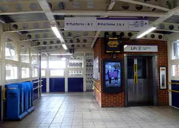 railway station passageway lift signage.