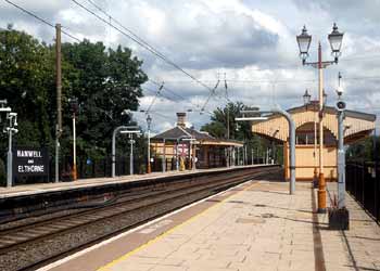 platform view Hanwell station.