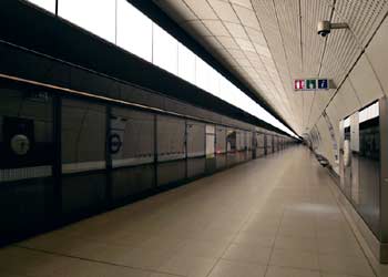 Elizabeth line Farringdon platform.