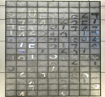 Elizabeth line Bond Street station artwork - Horizon Line:.