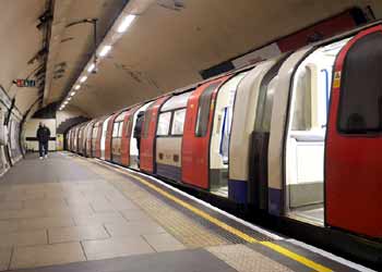 Hump at Archway Northern line tube station.