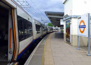 North and West London line platforms at Willesden Junction.