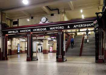 Baker Street station entrance portico showing various central London destinations.