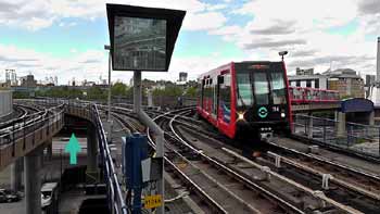platform view Stratford International station.